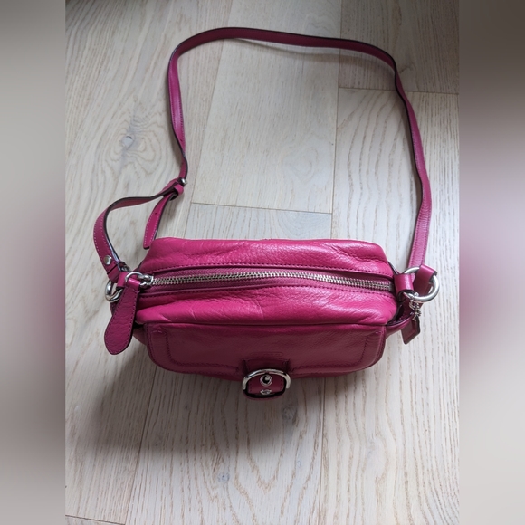 Coach leather camera bag - Picture 3 of 16